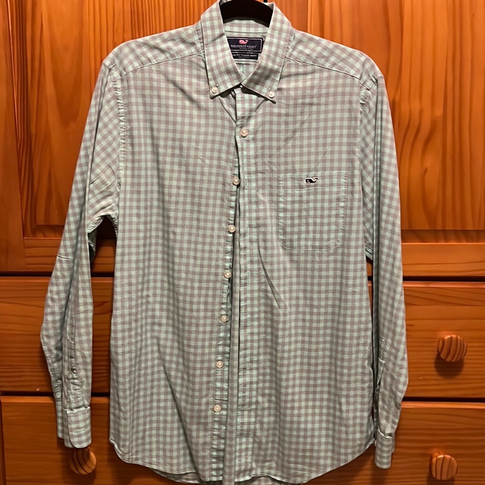 Vineyard vines, medium button down long sleeve shirt